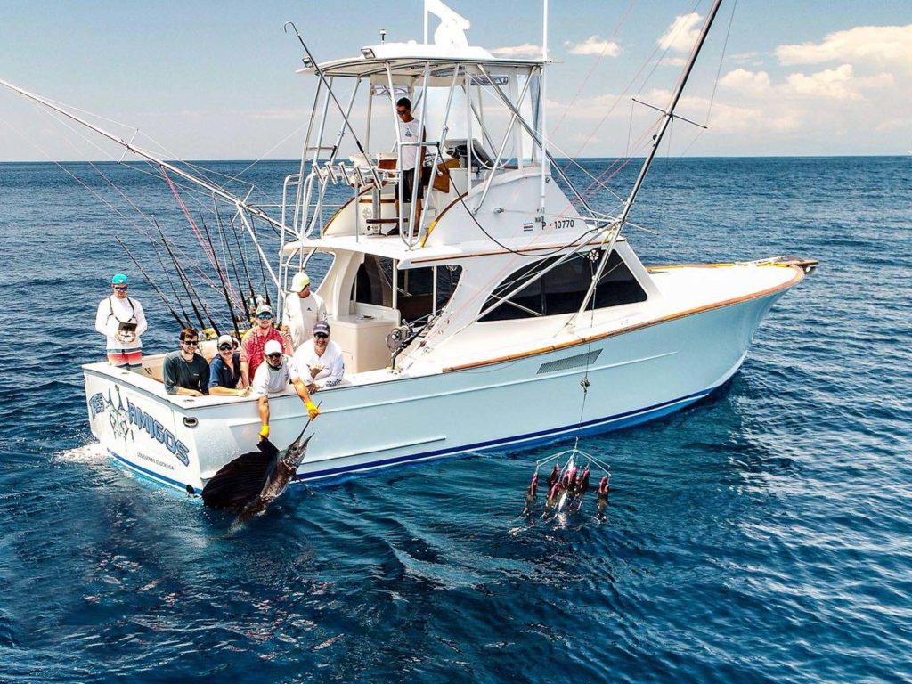 38ft Boat from Los Suenos